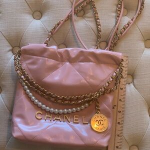 Luxury 22 Mini Shoulder Bag